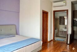 Holland Link (D10), Terrace #522817571
